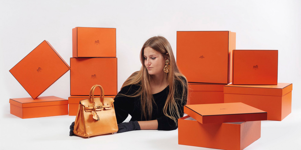 Hermes to shut down an entire block in set up a market in the